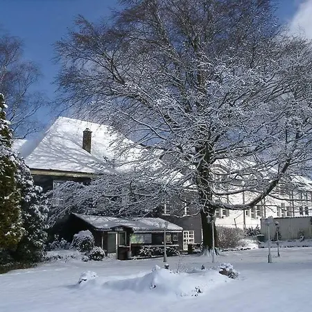 Otel Boeving Breckerfeld